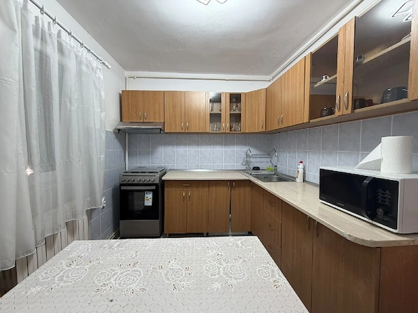 inchiriez apartament in sebes — fotografia 1