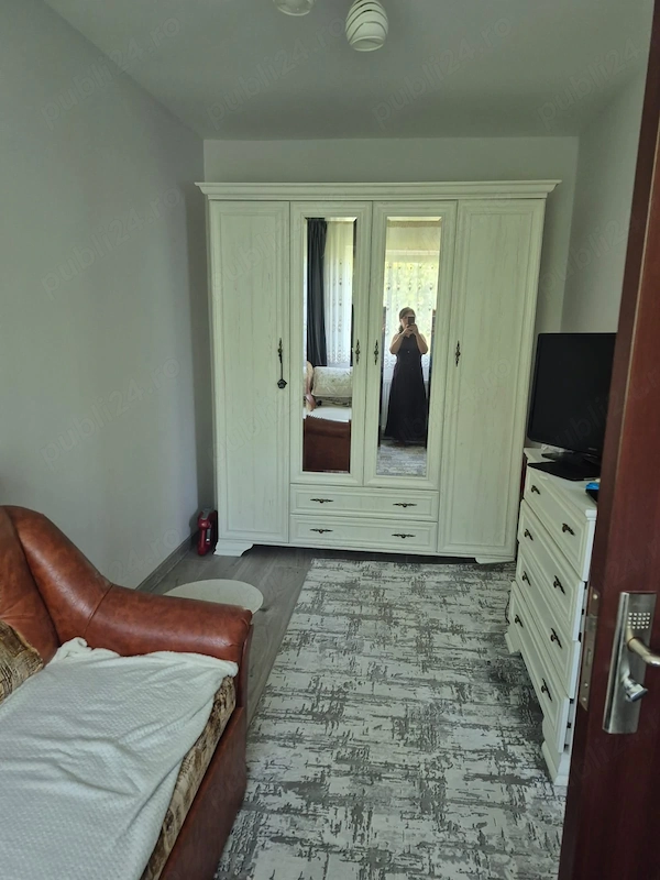 Apartament 2 camere Semilună, Baia Mare | 33 mp | Etaj 4 — fotografia 3