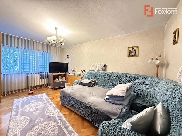 Apartament cu 3 camere, 68 mp, etaj 3, de vanzare in zona Torontalului — fotografia 2