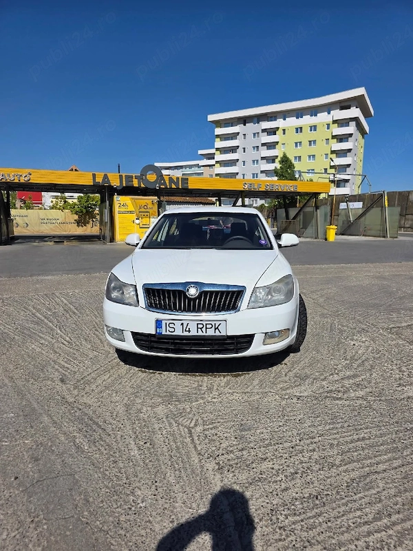 SKODA Octavia 2012 — imagine 5