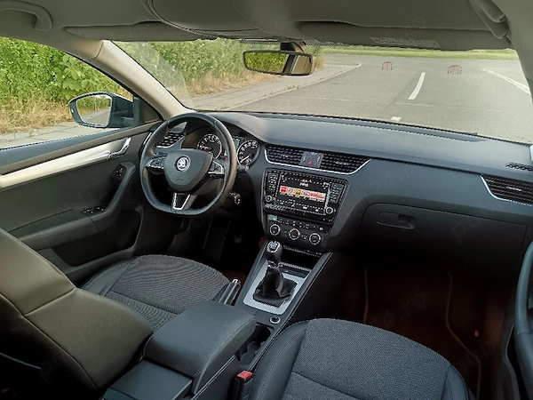 SKODA Octavia 2017 — imagine 4