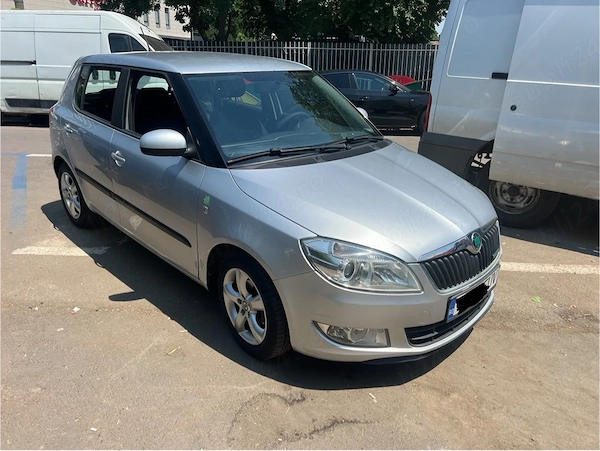 SKODA Fabia 2012 — imagine 2