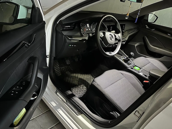 SKODA Octavia 2022 — imagine 7
