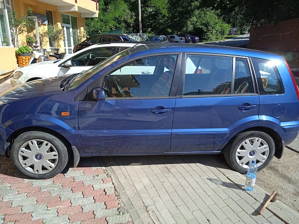 FORD Fusion 2010 — imagine 2