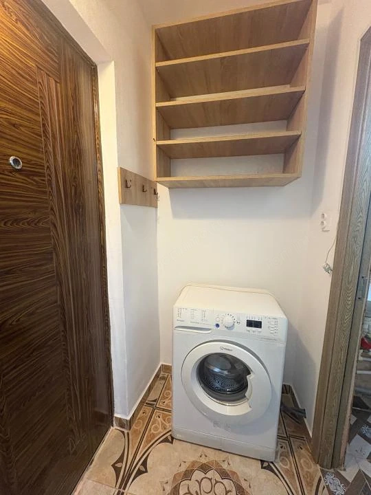 Podu Ros! Garsoniera, parter, bloc apartamente,libera! — fotografia 3