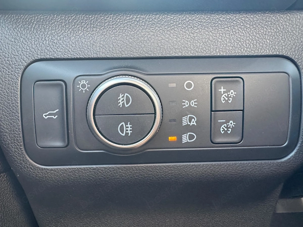 FORD Kuga 2022 — imagine 14