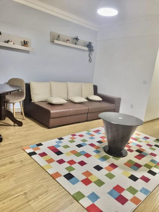 Bloc nou! Tudor! Apartament 2 camere, et 2/3, liber! — fotografia 1