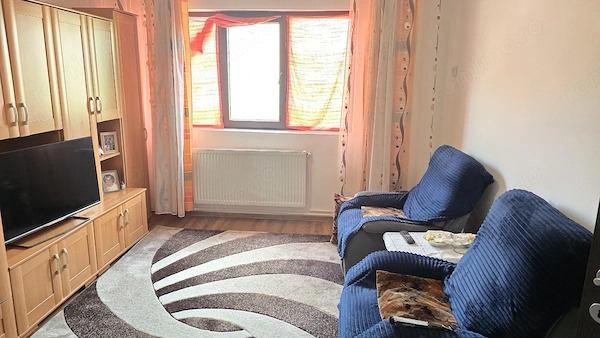 Vand sau Schimb apartament 2 camere decomandat in Deva, etaj 3 — fotografia 3