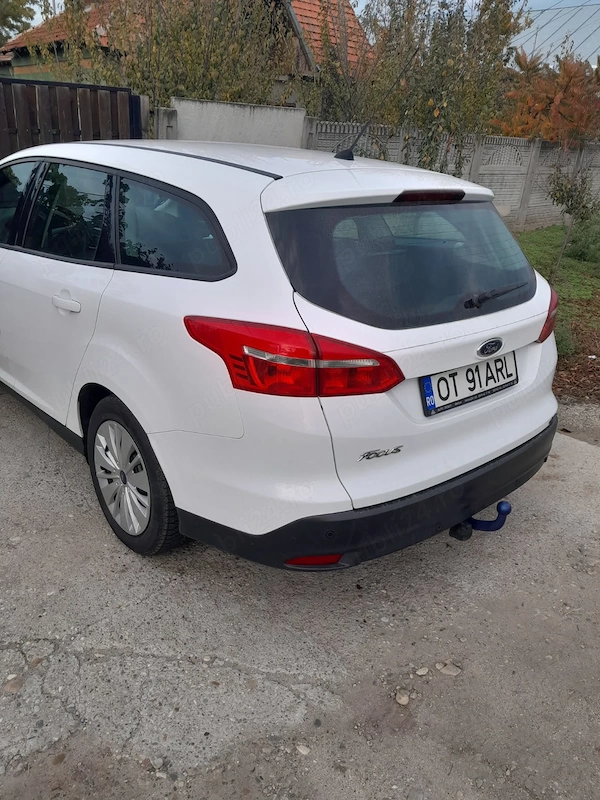 FORD Focus 2015 — imagine 5