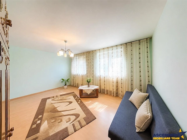 Decomandat, parter, 2 camere, Rovinari, Targu Mures — fotografia 1