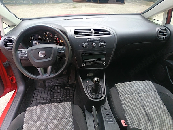 SEAT Leon 2011 — imagine 5