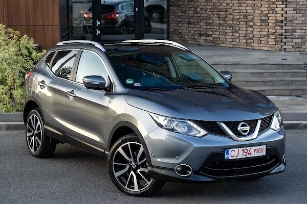 Nissan Qashqai Tekna Plus 2015 Edition 1,6d 4x4 !!!