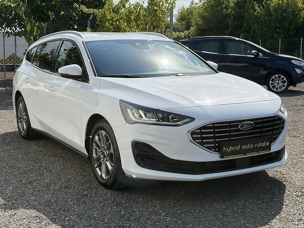 FORD Focus 2023 — imagine 5
