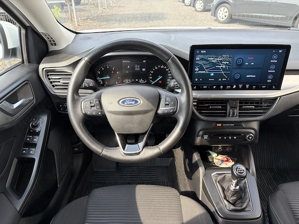 FORD Focus 2023 — imagine 7