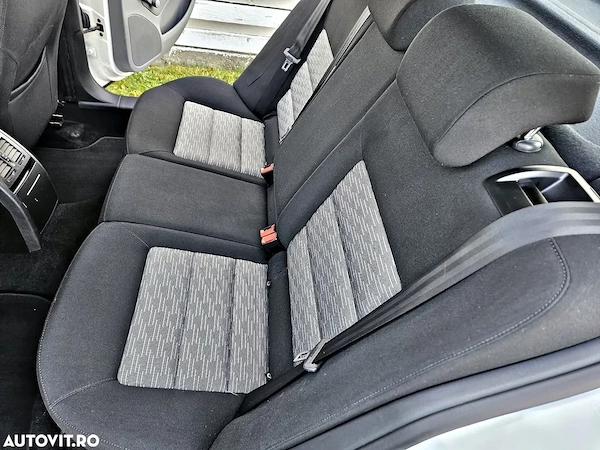 SKODA Octavia 2010 — imagine 7