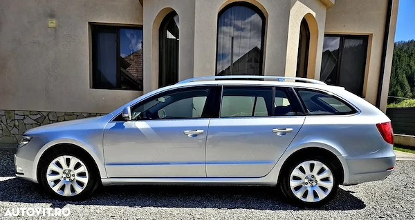 SKODA Superb 2011 — imagine 42