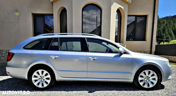 SKODA Superb 2011 — imagine 41