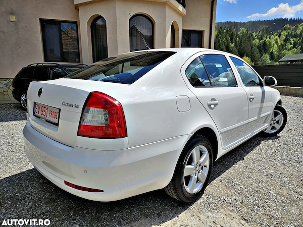 SKODA Octavia 2010 — imagine 3