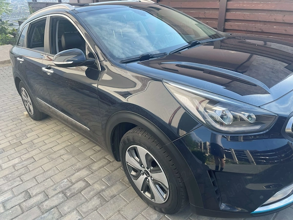 Kia Niro PHEV 2018 - Full Option Echipare PLATINUM + Trapă Panoramică