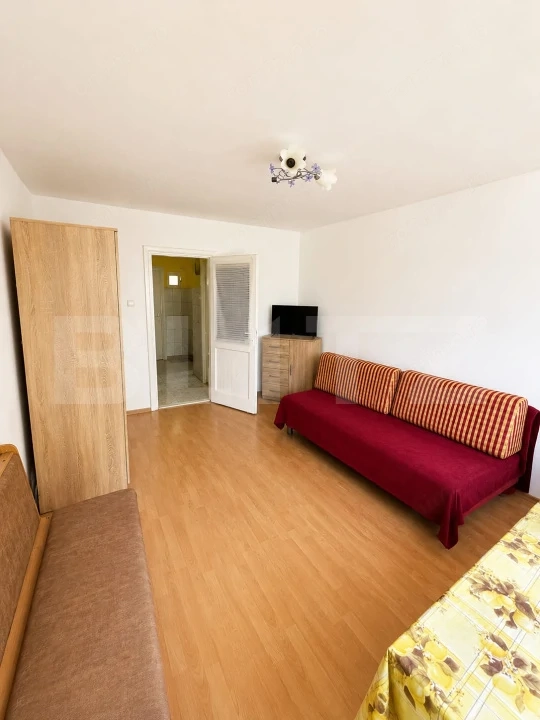 Apartament, 35 mp utili, zona Complex Studentesc — fotografia 1