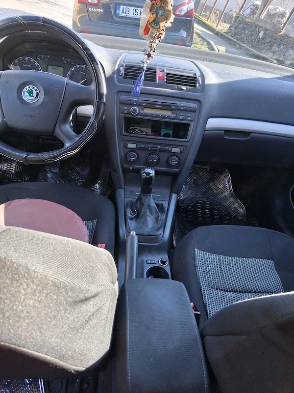 SKODA Octavia 2008 — imagine 4