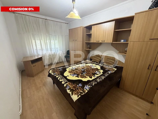 Apartament decomandat 2 camere parter boxa la subsol zona 1 Decembrie — fotografia 1