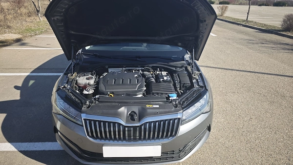 SKODA Superb 2022 — imagine 10
