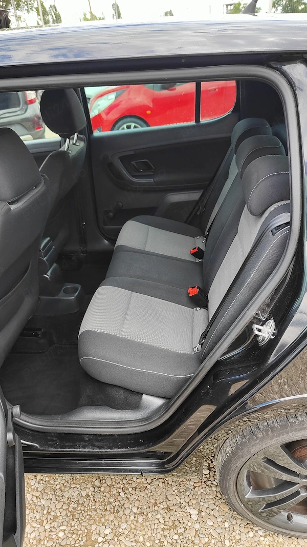 SKODA Fabia 2012 — imagine 7
