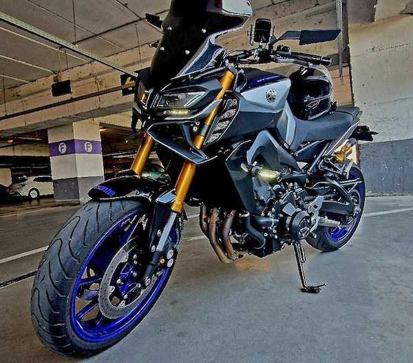 Yamaha MT-09 SP (2018) Stare impecabilă, Evacuare Mivv omologată, Öhlins, Accesorii