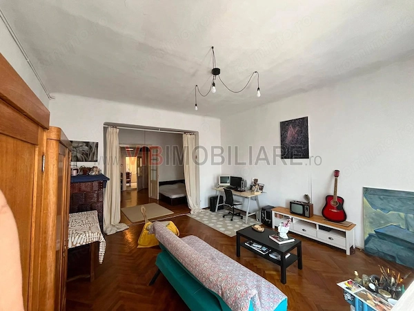 Apartament spațios1 cameră, 71 mp, în clădire istorică, pe malul Begai — fotografia 2