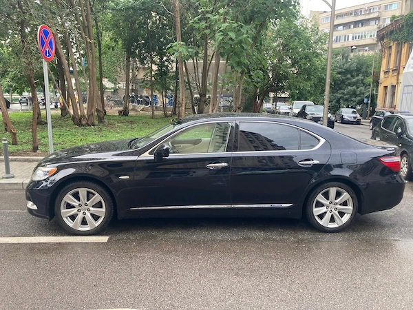 Vând LEXUS LS 600HL exceptional!