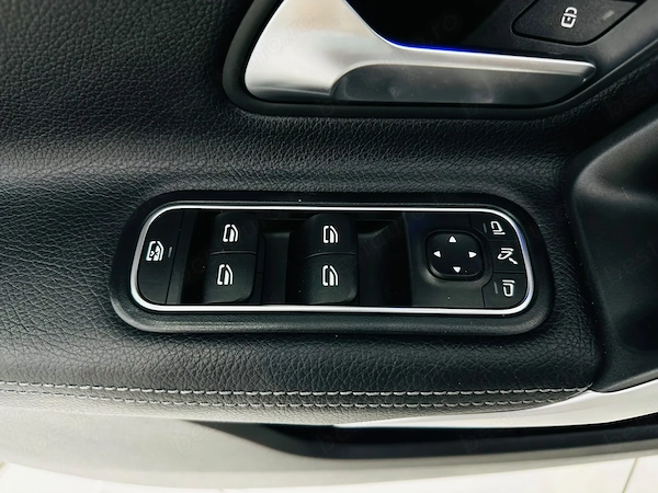 MERCEDES-BENZ A-Class 2019 — imagine 11