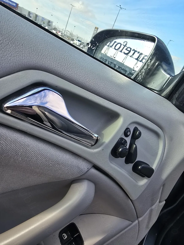 MERCEDES-BENZ E-Class 2009 — imagine 7