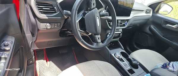 FORD Kuga 2024 — imagine 4