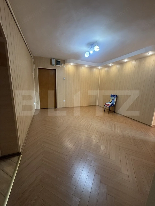 Apartament 4 camere, 68.20 mp, zona Micro 5 — fotografia 1