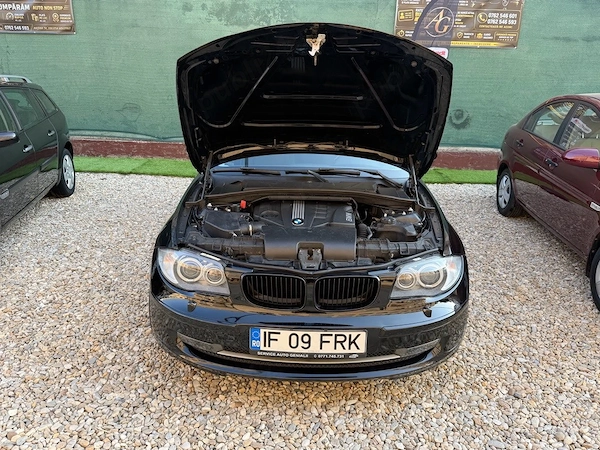 BMW 1 Series 2009 — imagine 8