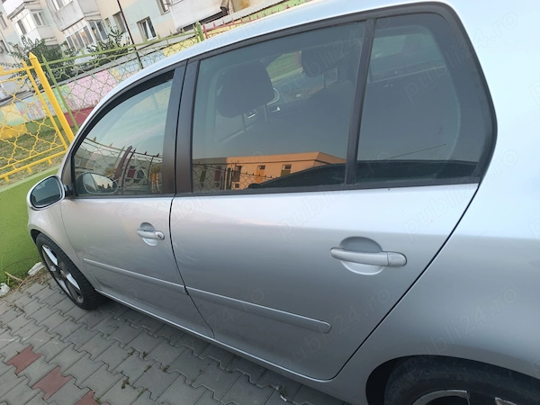 VOLKSWAGEN Golf 2005 — imagine 6