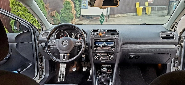 VOLKSWAGEN Golf 2012 — imagine 2