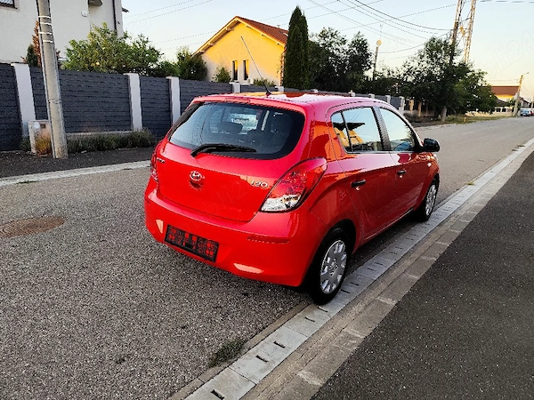 HYUNDAI i20 2013 — imagine 10