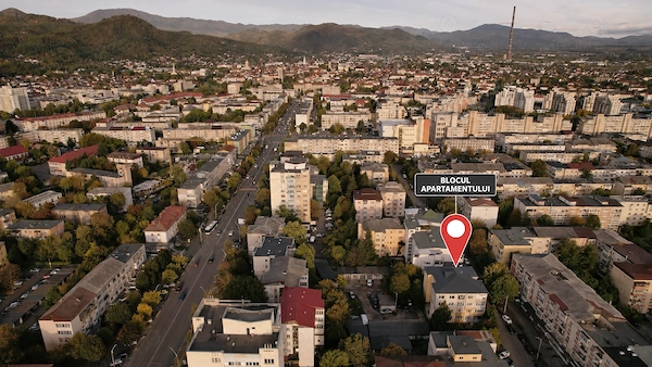 # Vând apartament cu 3 camere, garaj propriu și renovare completă | 78 mp | Ultracentral — fotografia 2