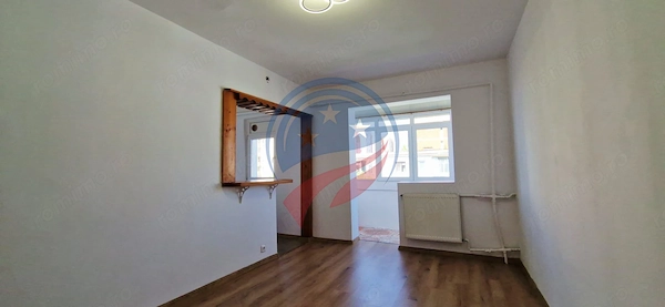 Aparament de vanzare in zona Craiovita langa Scoala Mihai Viteazul — fotografia 1