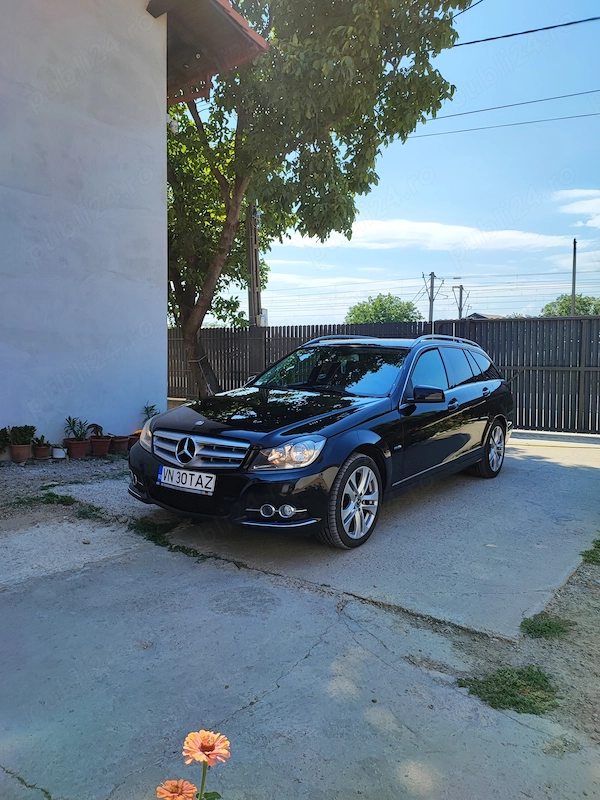 MERCEDES-BENZ E-Class 2011 — imagine 3