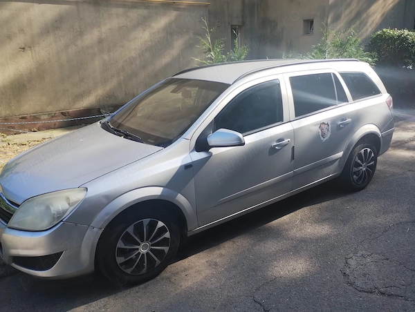 Vând mașină Opel Astra H