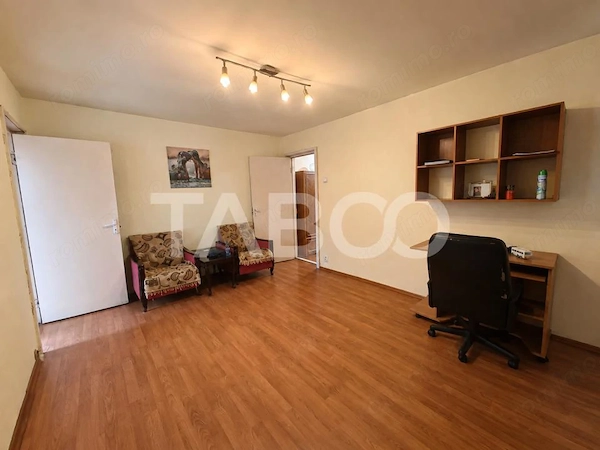 Apartament de vanzare 2 camere si pivnita parter inalt Rahovei Sibiu — fotografia 1