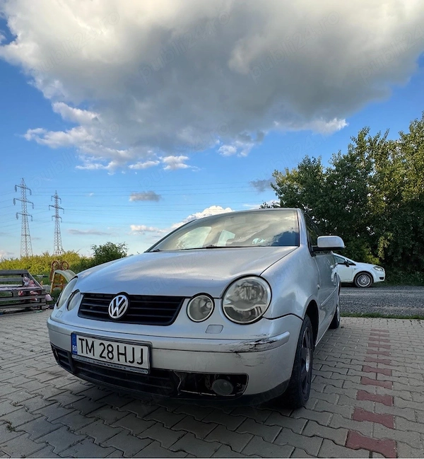 VOLKSWAGEN Polo
