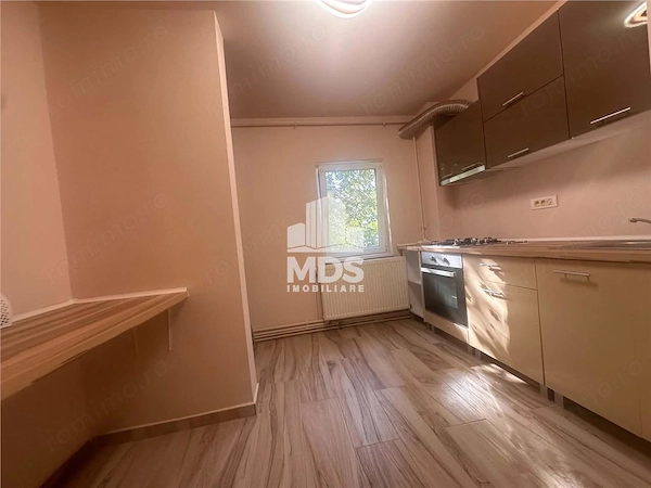 2 camere etaj 2 Aradului — fotografia 3
