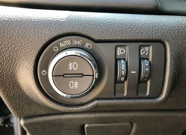 OPEL Astra 2010 — imagine 5