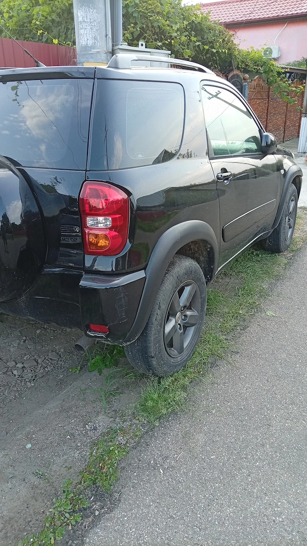 TOYOTA RAV4 2005 — imagine 2