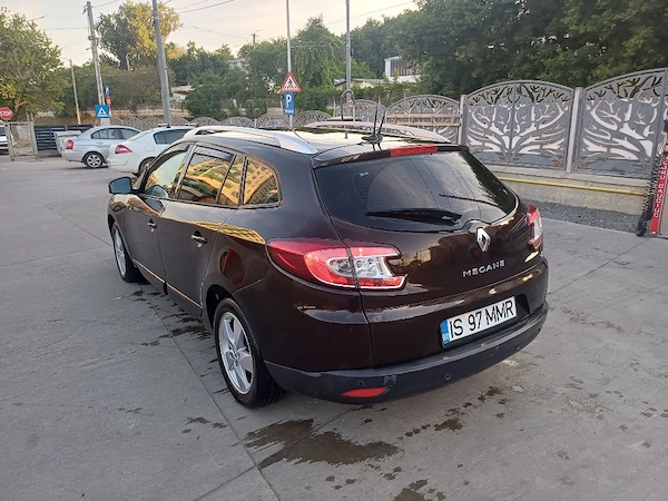 RENAULT Megane 2015 — imagine 5