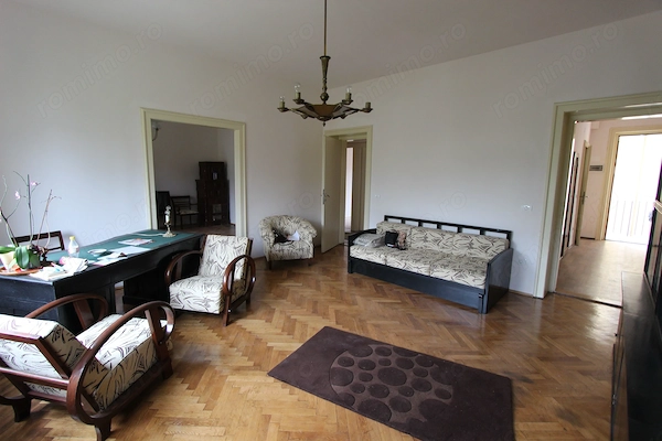 Apartament spatios 3 camere,zona medicina — fotografia 1